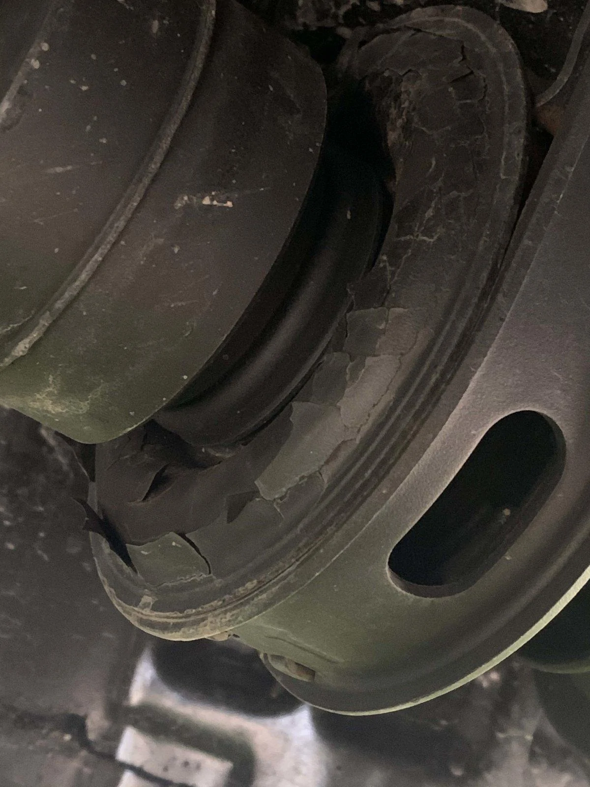 Jeep Gladiator Driveshaft Carrier Bearing WTH? IMG_4151