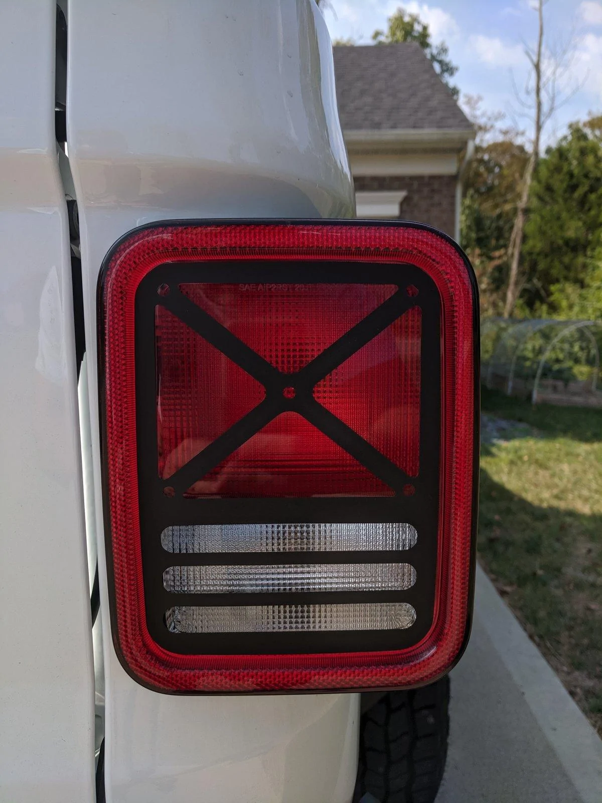 Jeep Gladiator Aftermarket LED taillights IMG_20190930_114753