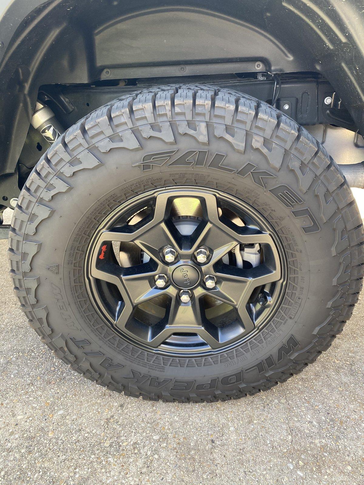 Jeep Gladiator Selling Launch Edition wheels with Falken AT 7580DC11-08EC-4F26-815A-AB1BC2037203