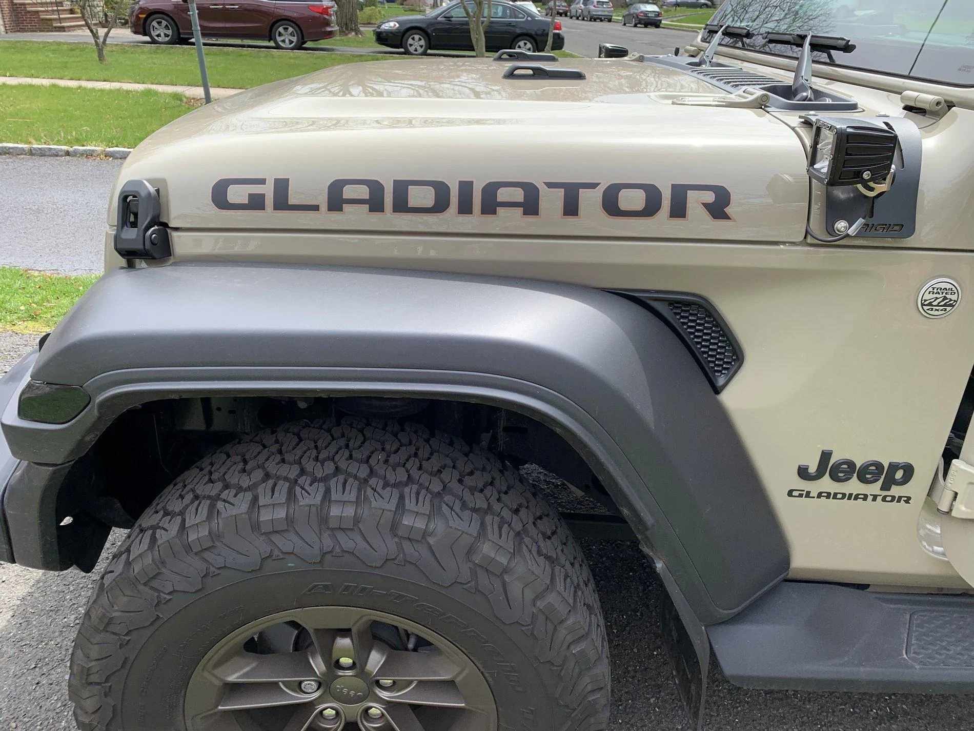 Jeep Gladiator Max tow with or without hood “Gladiator” stickers? EAF344FE-144A-4095-ADEE-24819F8CEE84