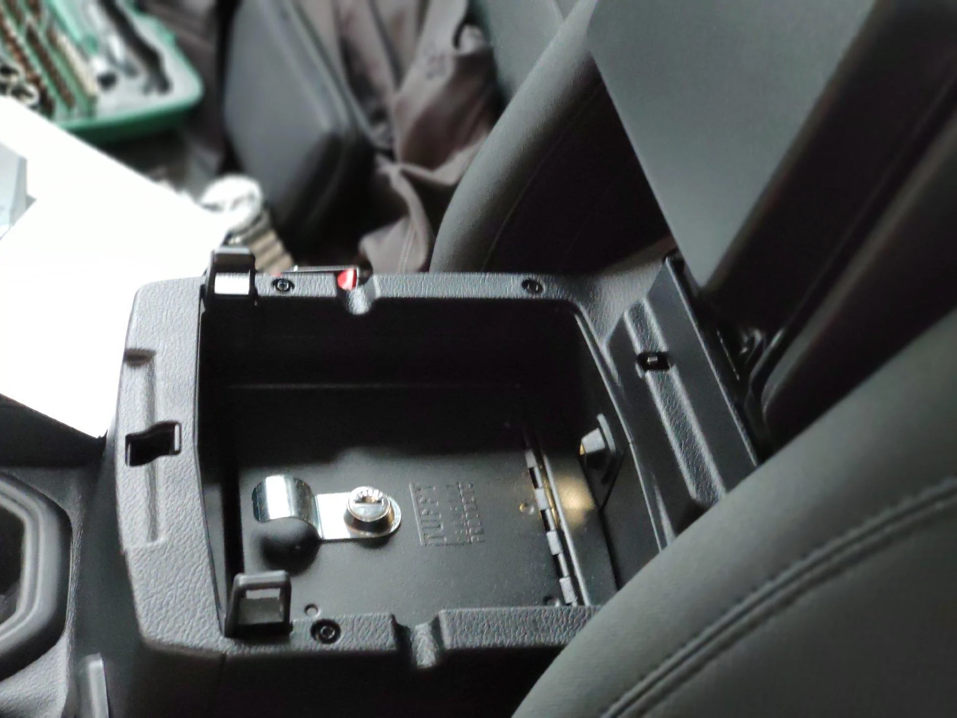 Jeep Gladiator Installed Tuffy Security Console Insert IMG_20200416_191047