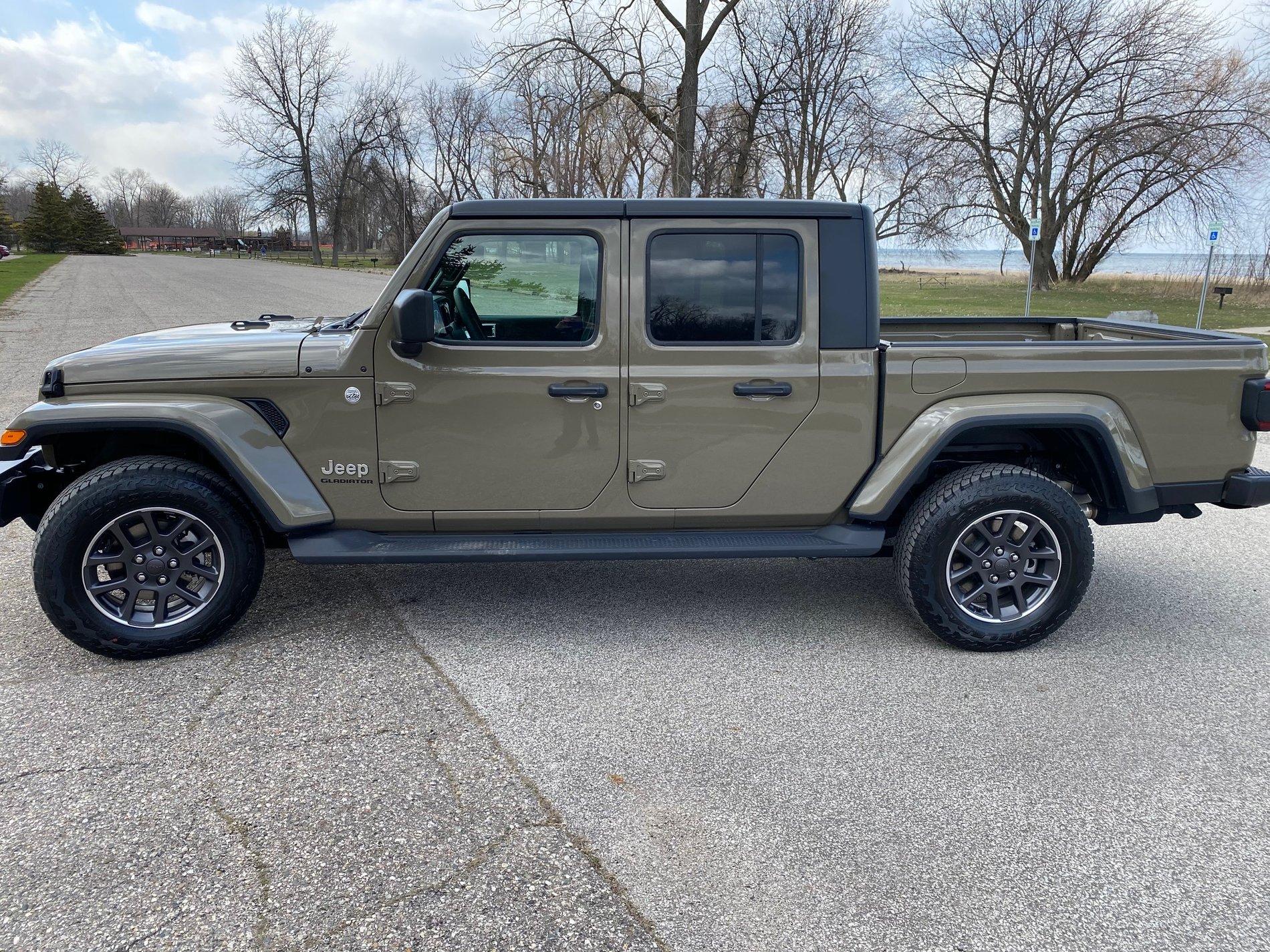 Jeep Gladiator Took Delivery of Your JT? Sign in Here! IMG_0351