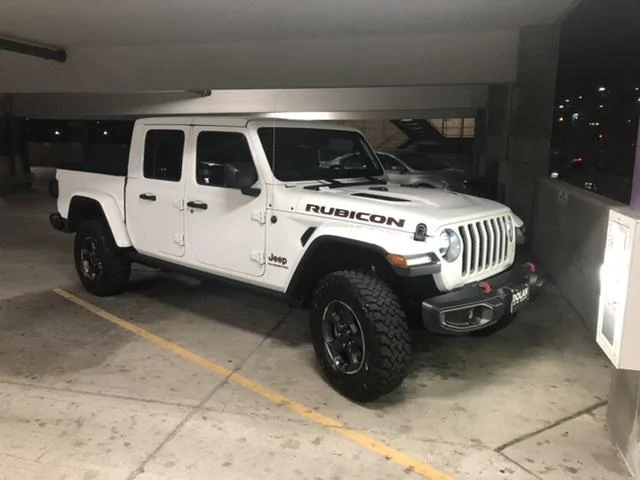 Jeep Gladiator 2020 White Rubicon Build 0BFD60EB-5FFD-45A7-BE60-0493F1F2D512