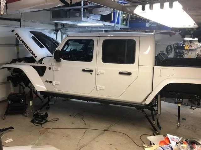 Jeep Gladiator 2020 White Rubicon Build D6F9EACA-0AEC-46C3-945B-8D5DF511116E