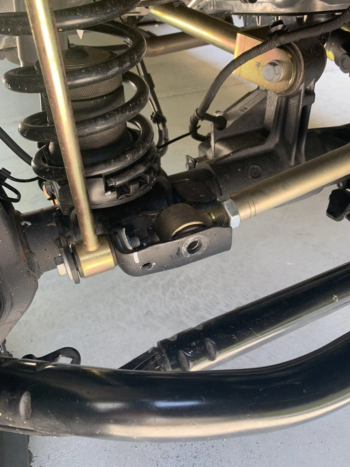Jeep Gladiator Just Installed the Fox Steering Stabilizer. All I can say is WOW! 2020-04-17 13.29.15