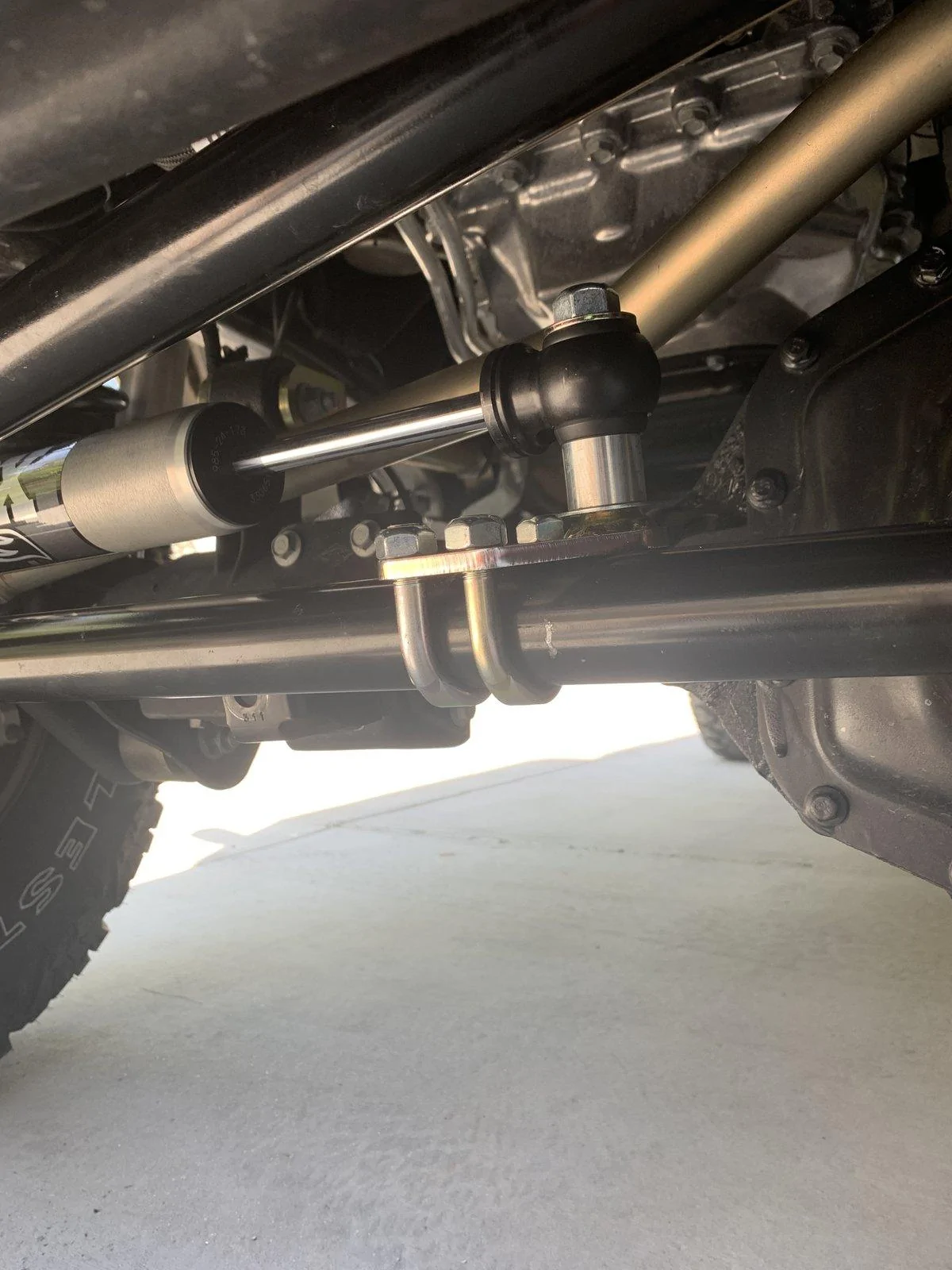 Jeep Gladiator Just Installed the Fox Steering Stabilizer. All I can say is WOW! 2020-04-17 14.27.50