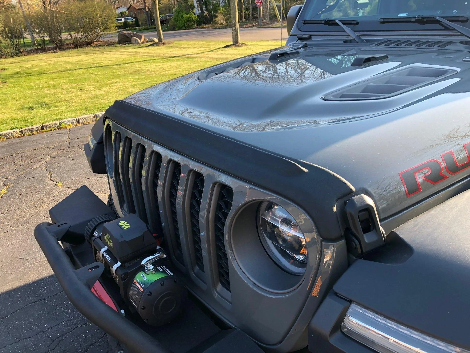 Jeep Gladiator bug deflector IMG_1208