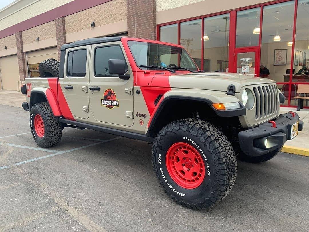 Jeep Gladiator Retro inspired Gladiator Thread AD4EB9C1-CF2C-4290-BA4F-ECE3C1293C4F