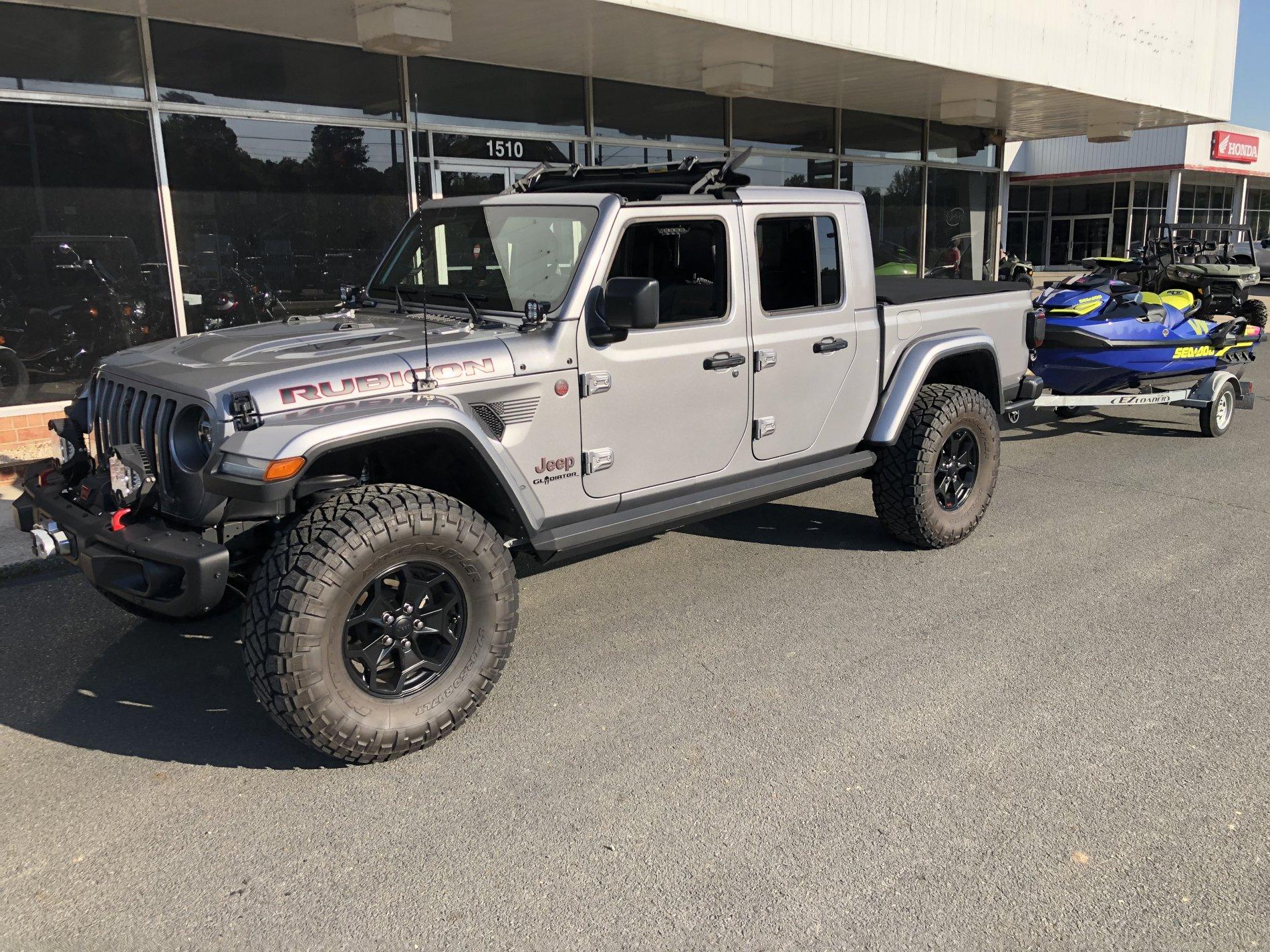 Jeep Gladiator What did you do WITH your Gladiator today? 327D8E59-6CAB-41CC-90A3-2C0BC292A8FF