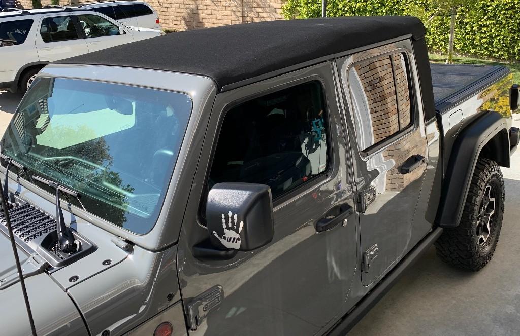 Jeep Gladiator Sunrider vs Full Soft Top z3RlXA