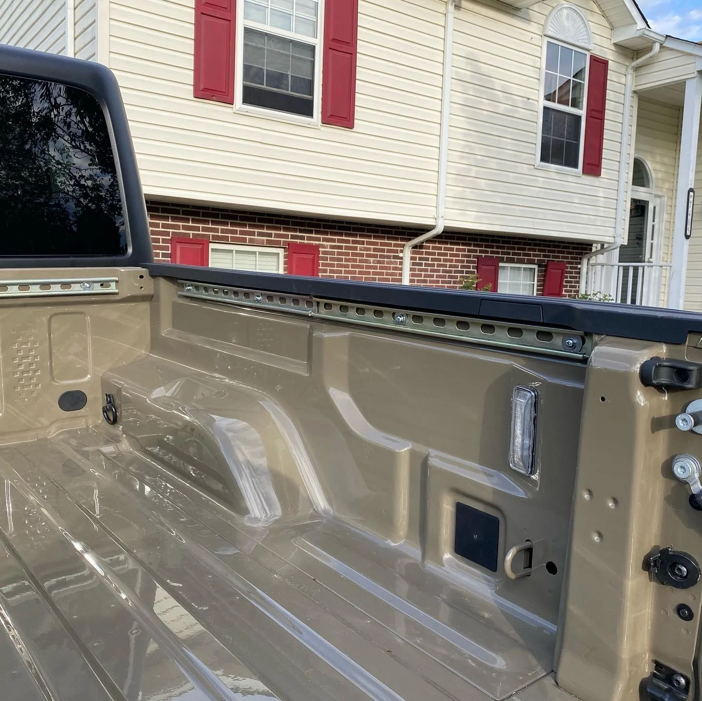 Jeep Gladiator Bed Rails On The Cheap 2ECE2044-C651-40D8-A40D-AC6B9BAFF175
