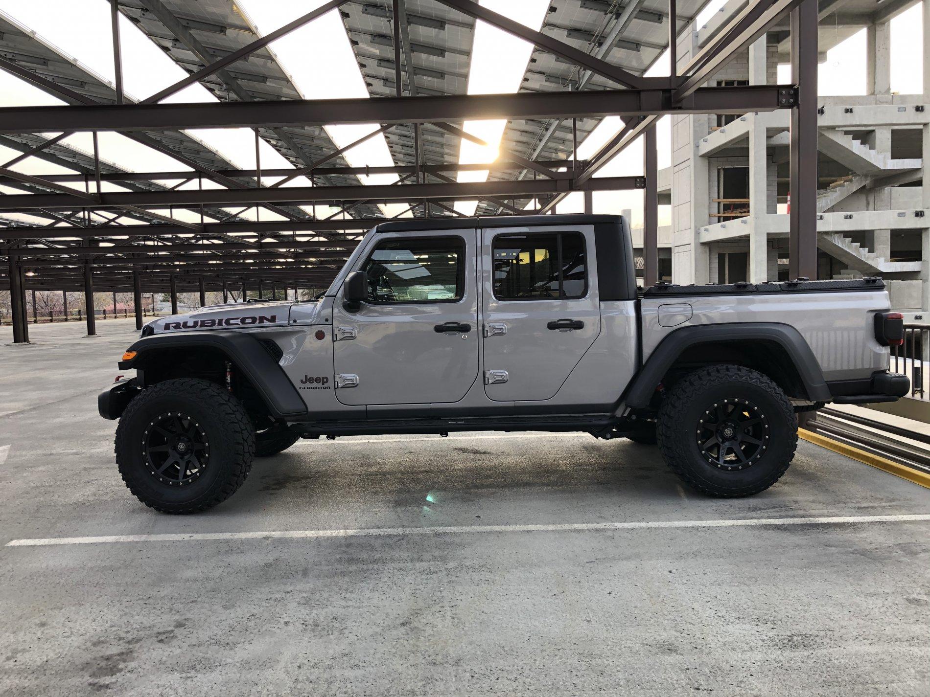 Jeep Gladiator Jeep Lift Kit and Fox Shocks Giveaway! 9A7D9217-354C-467B-BE2E-7453143CAB32
