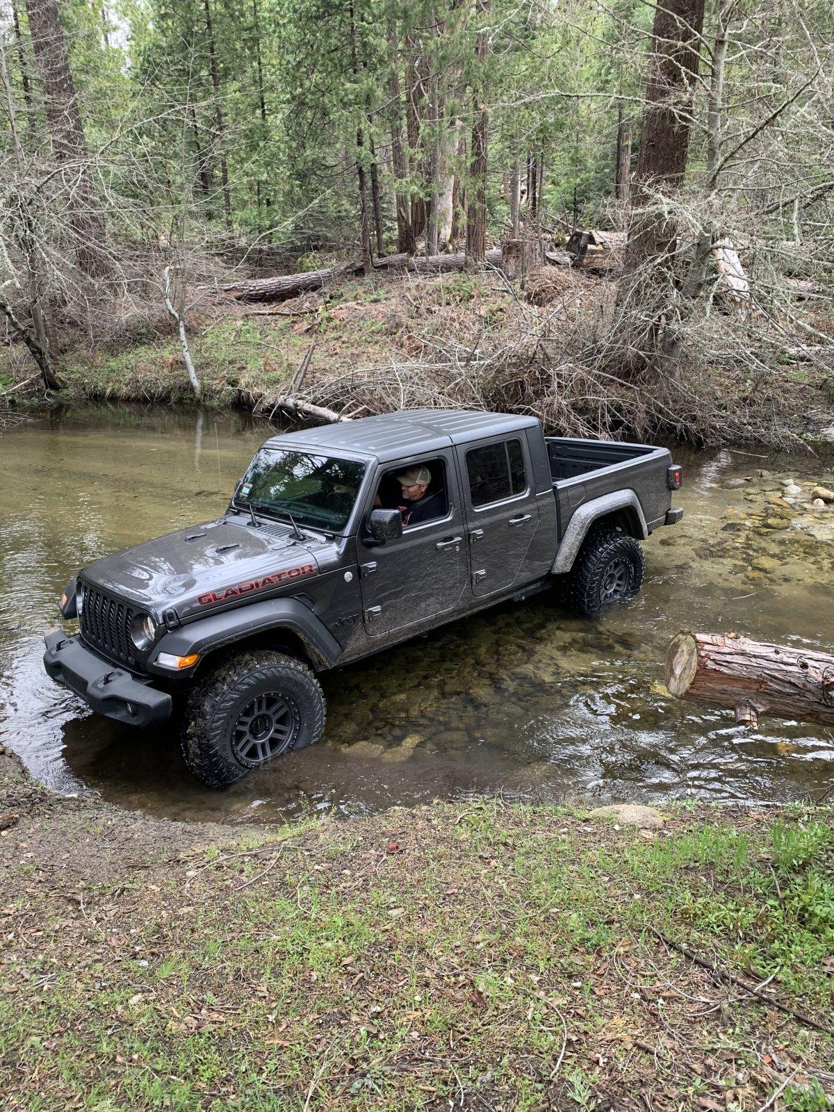 Jeep Gladiator What did you do WITH your Gladiator today? 8677149A-C230-4006-8F26-E40622BC8B26
