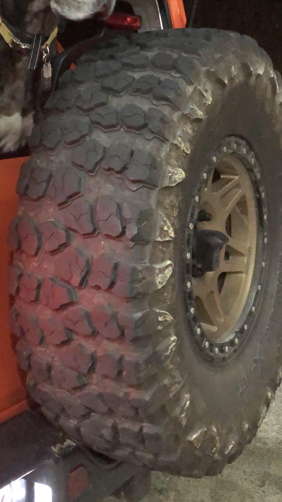 Jeep Gladiator (5) 37x12.50R17 Yokohama Geolander X-MT $1300 OBO CEFA7247-CDCB-4E7C-9ECA-D74A79B4329D