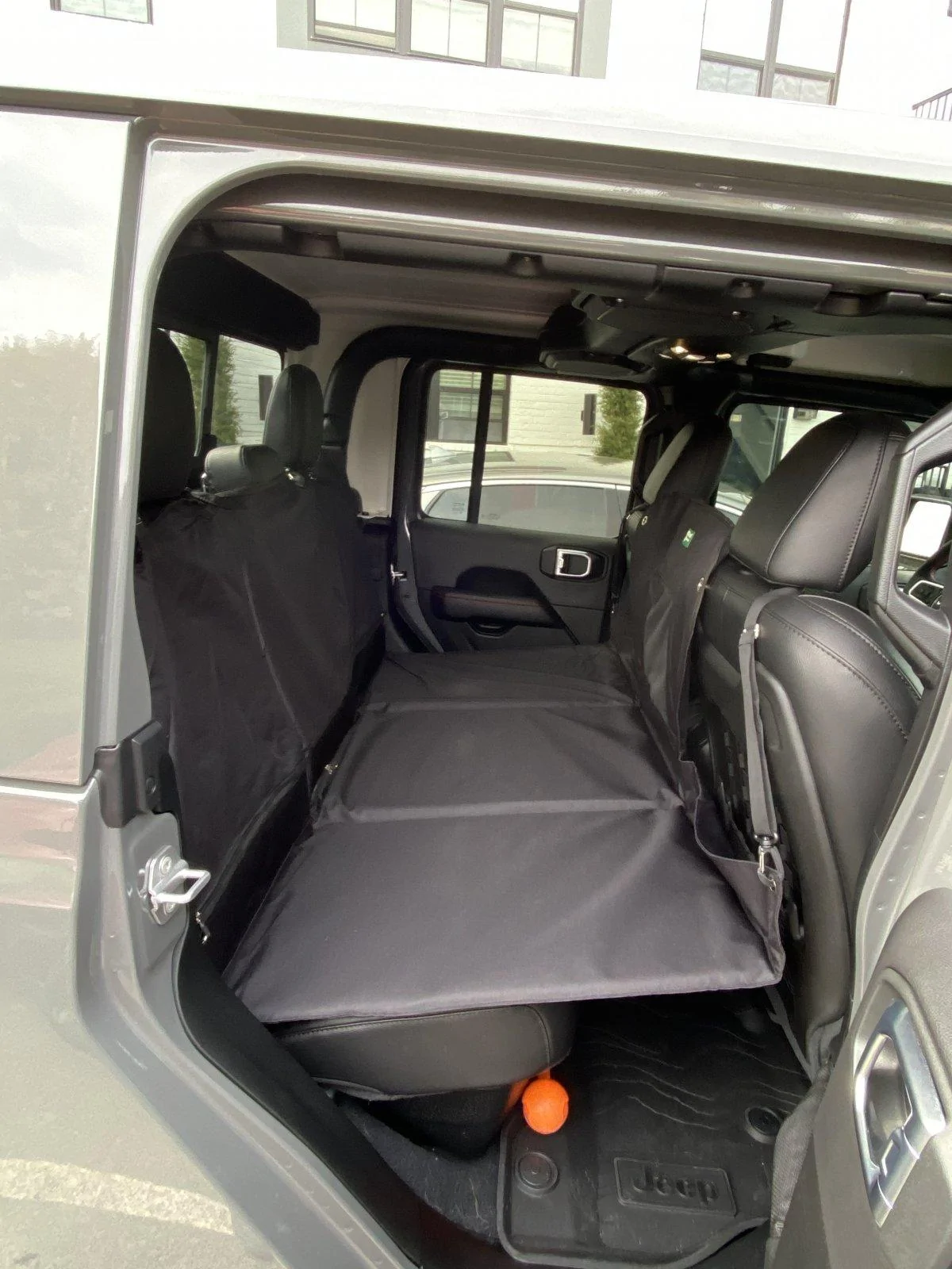 Jeep Gladiator Cheap Solution for Dogs in Back Seat 6892DC77-4A11-4D65-88BA-BC958A20E084