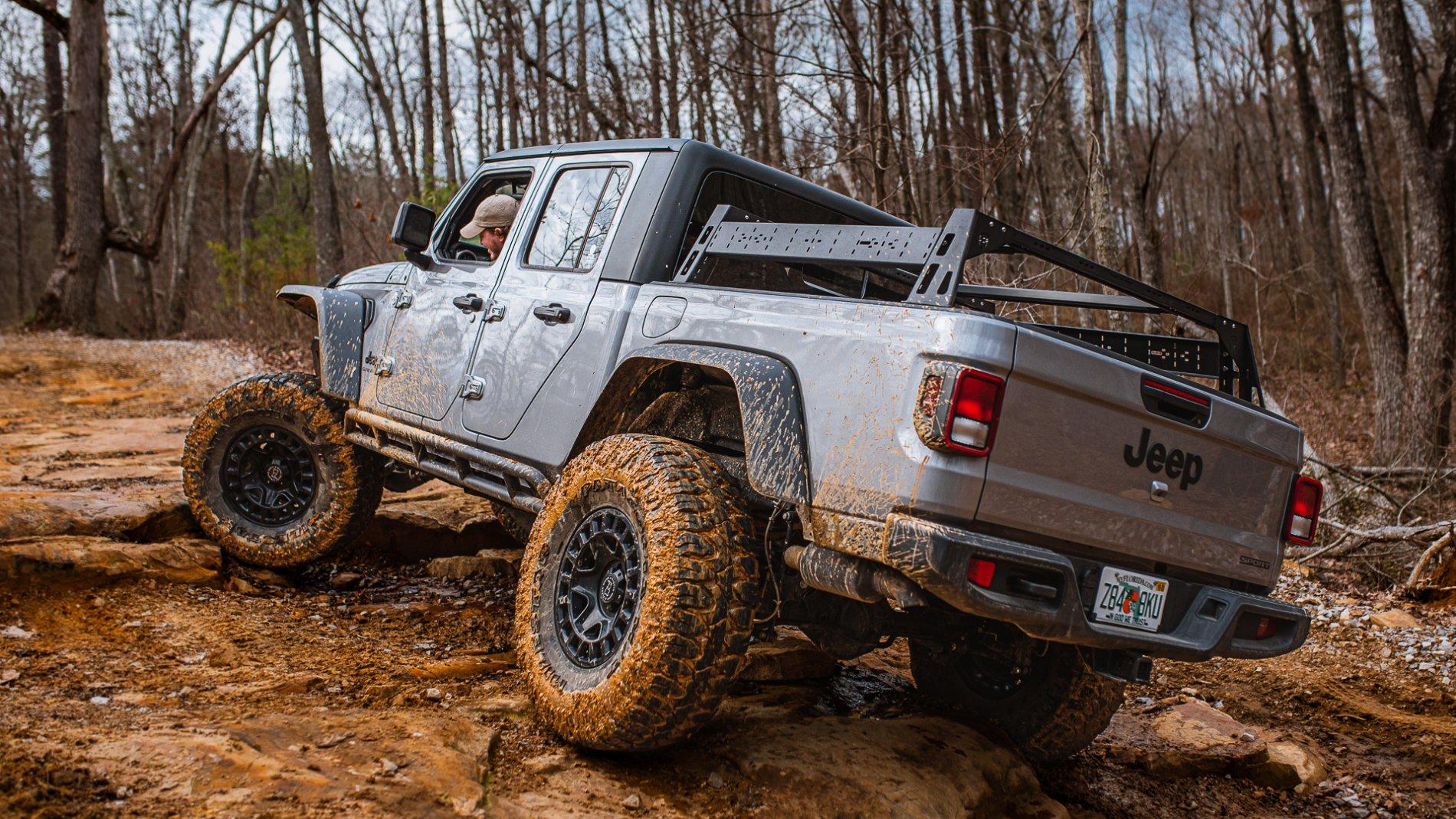 Jeep Gladiator JCR Half Rack - Chattanooga DSC_4998