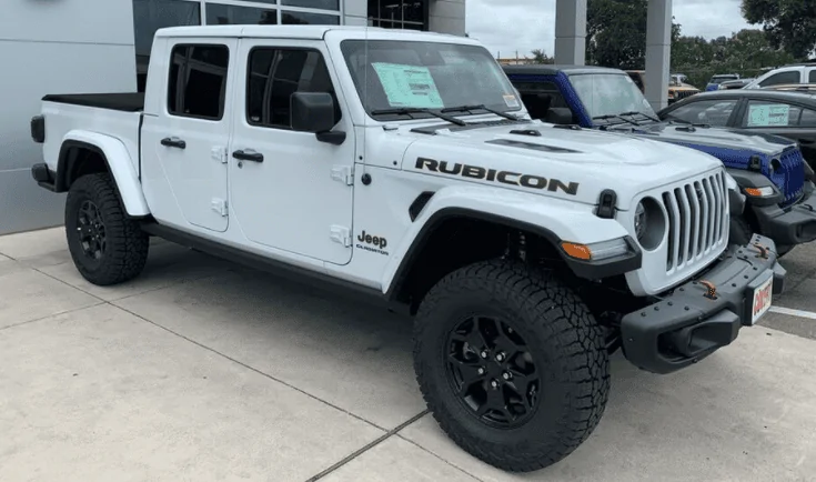 Jeep Gladiator 2020 Gladiator Launch Edition For sale in NJ, 120 miles on it. Screen Shot 2020-04-21 at 4.38.41 PM
