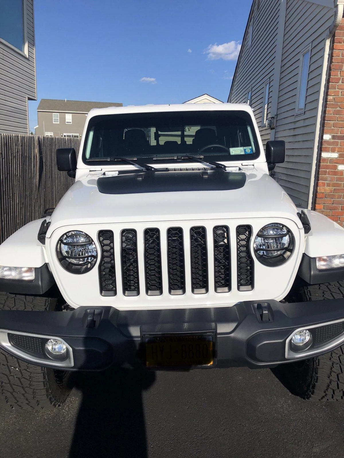 Jeep Gladiator Paint your stock grill vs. buying new one? B1999454-98BC-4C2F-964D-1CA528021D7E