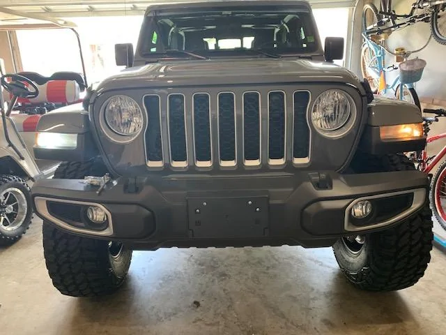 Jeep Gladiator LED Bulb Replacement - IT WORKS! IMG_2292