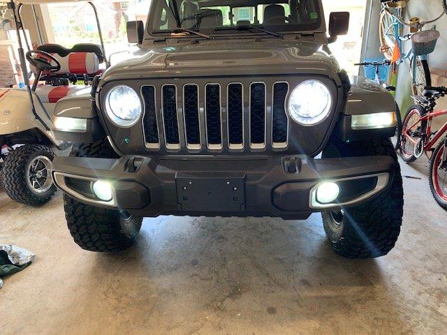 Jeep Gladiator LED Bulb Replacement - IT WORKS! IMG_2300