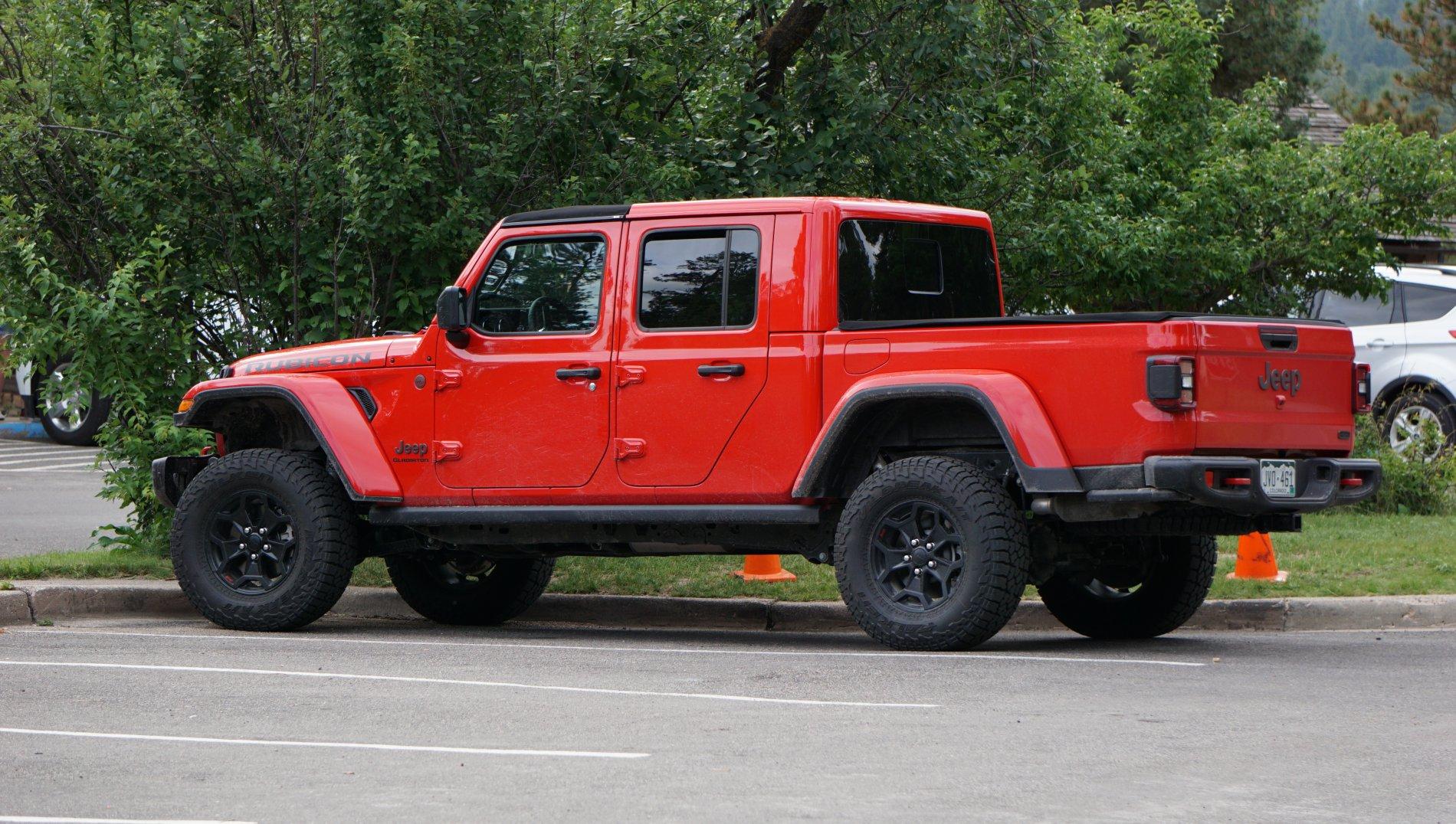 Jeep Gladiator PIC Request 2in lift w/stock tires DSC05985