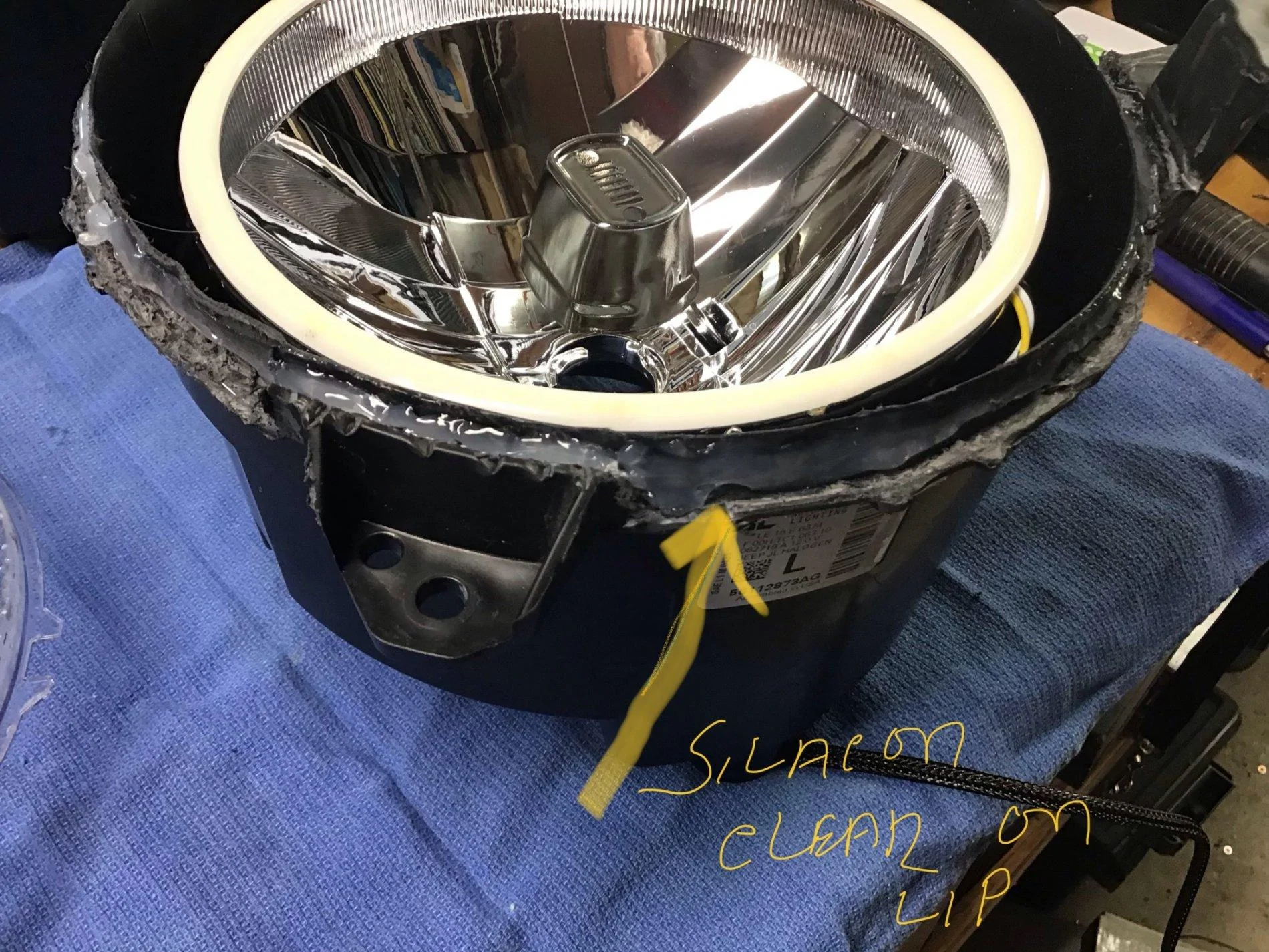 Jeep Gladiator Diode Dynamics HD Halo installation. 25236F61-859C-4492-87E9-832D4538179B