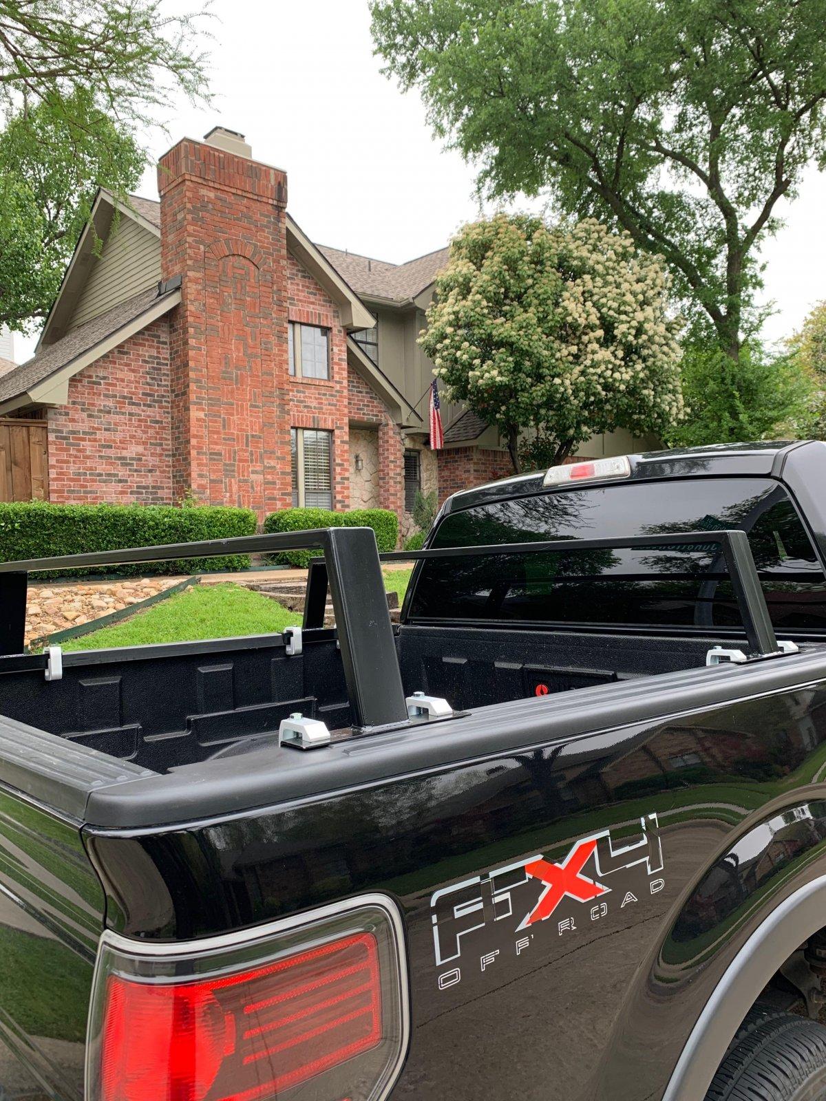 Jeep Gladiator Bed cover with rack IMG_2506.JPG