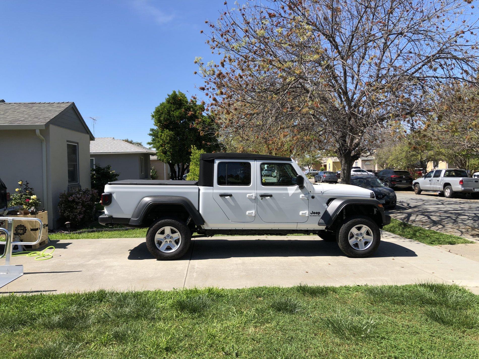Jeep Gladiator Greg’s white JT max tow C3D78FDE-2E90-461B-8C33-2583022C9BFD