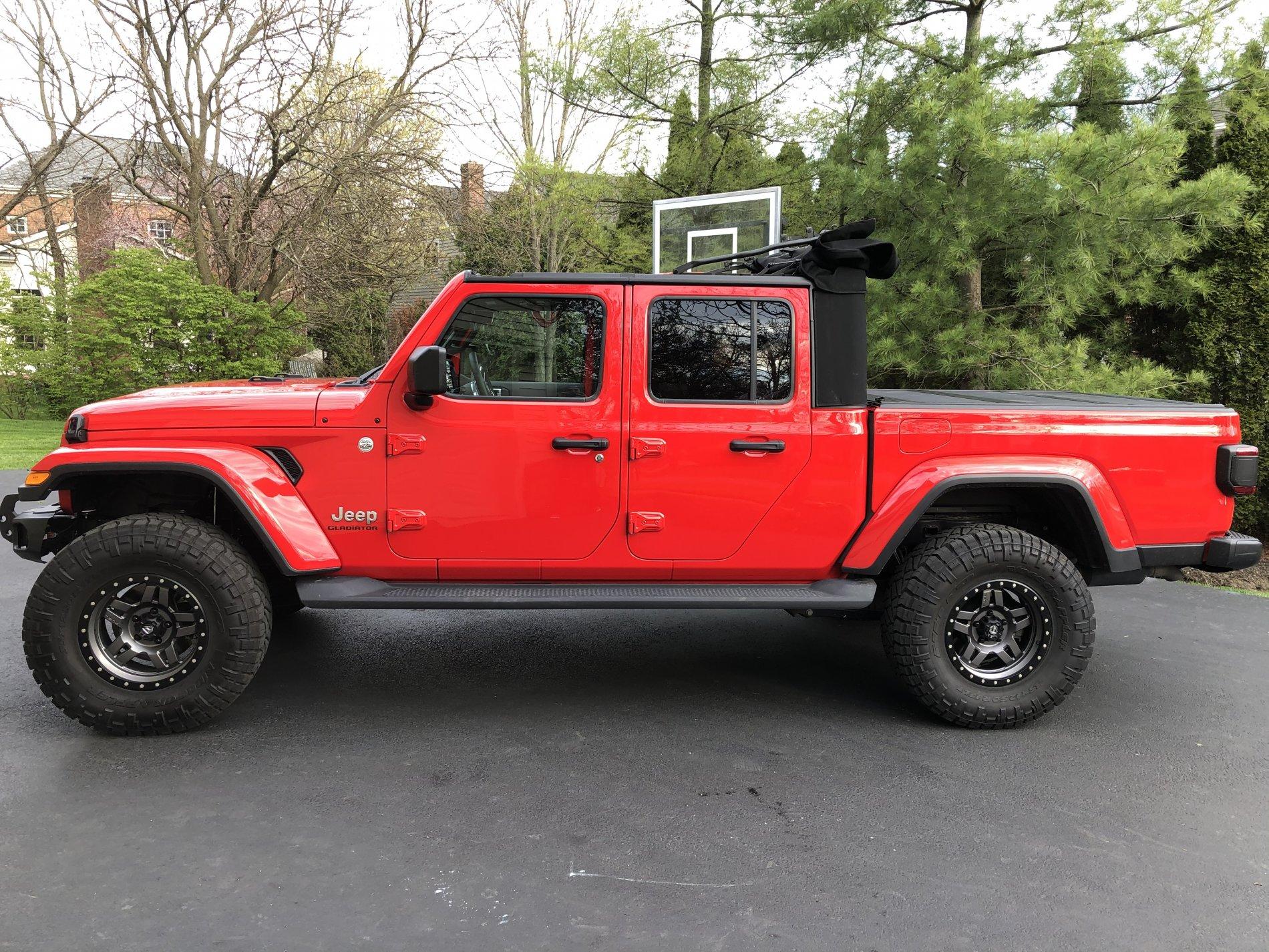 Jeep Gladiator FIRECRACKER RED Gladiator JT Club 49ECBC81-B98B-417F-BFD0-4337B92AAC4B