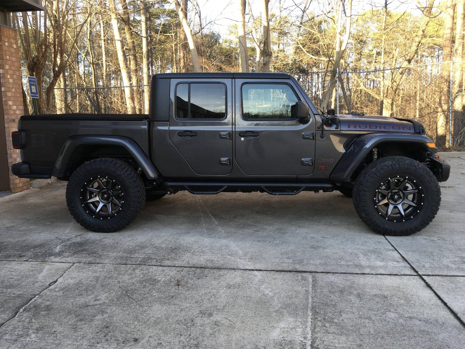 Jeep Gladiator Aftermarket Front Bumper and Winch ????s for a mall crawler A960A79A-FE1F-4577-8AC4-9BA3F693EE27
