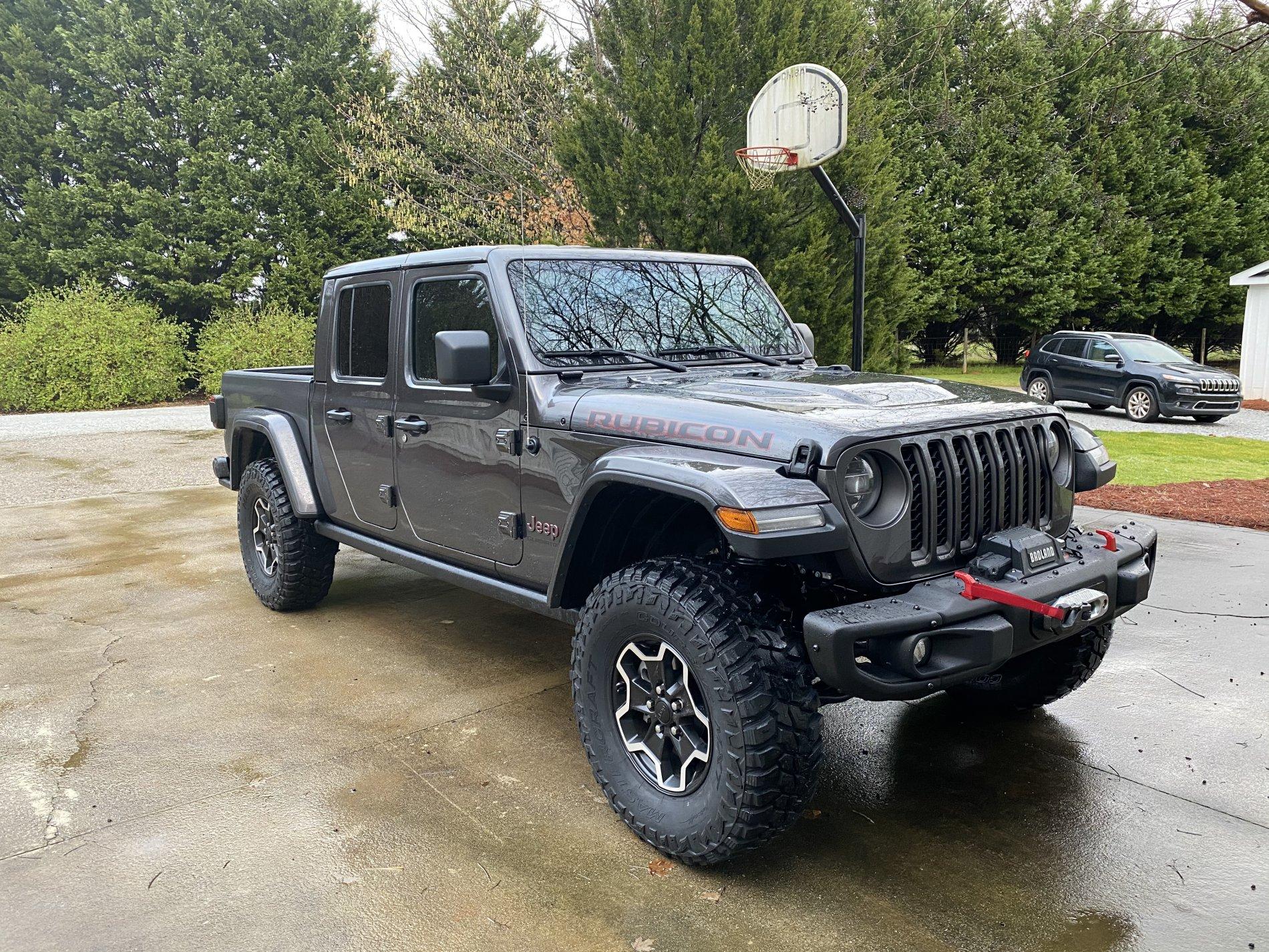 Jeep Gladiator Show me your 37's 6E6D2F4A-814E-4529-A9E7-D77B43D90DE8