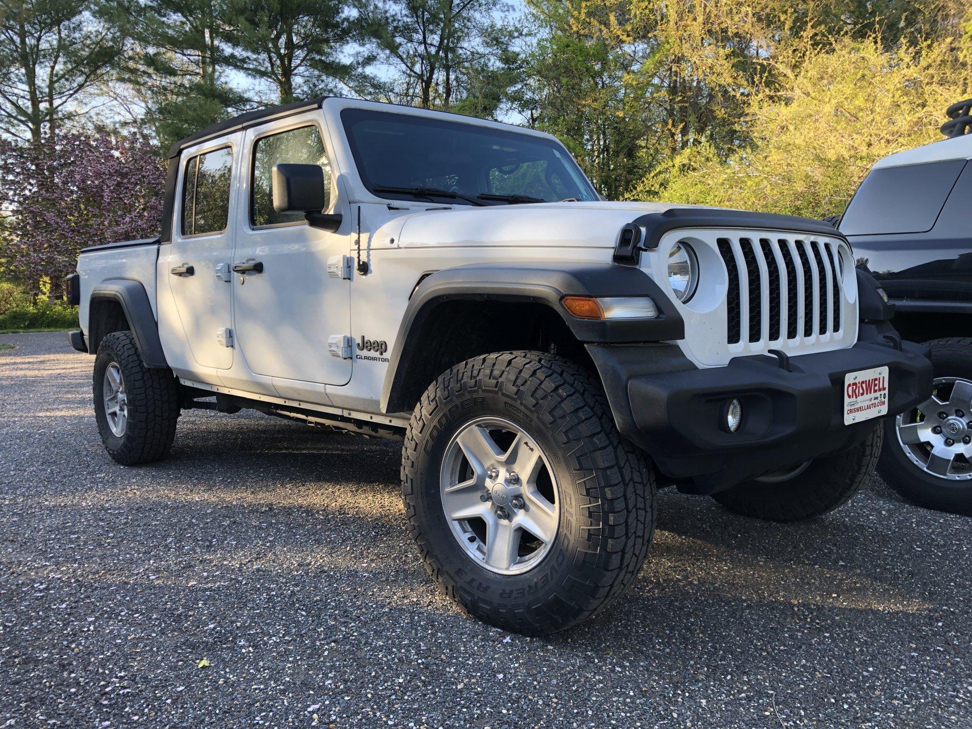 Jeep Gladiator Lets see all those Gladiators with lifts and bigger tires! IMG_4750.JPG