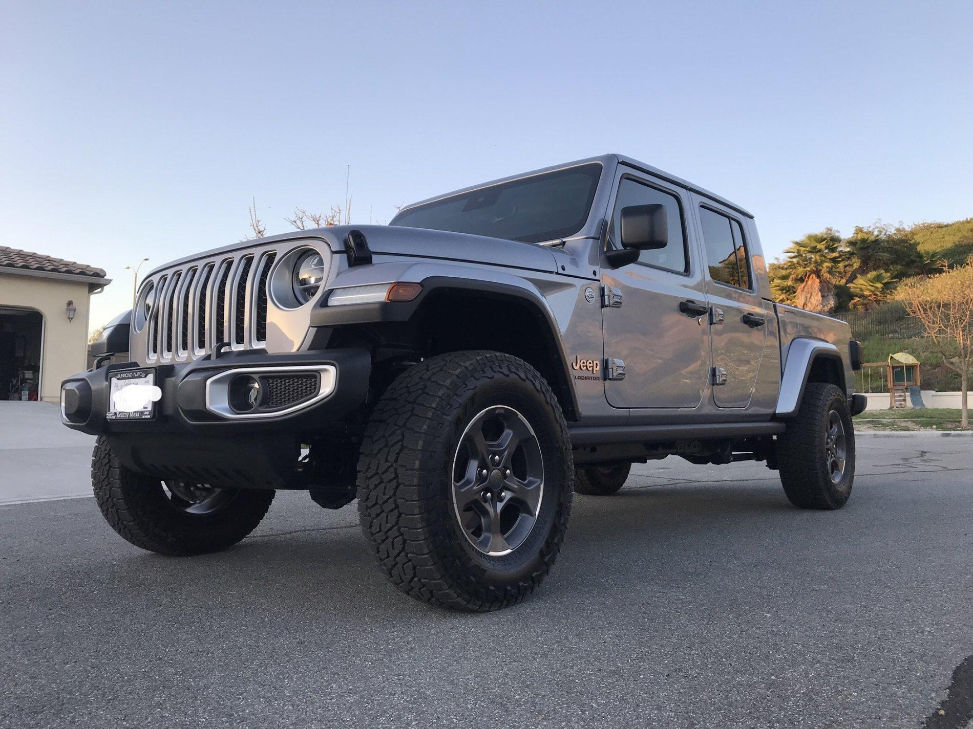 Jeep Gladiator Rubicon suspension on a Overland EDB12181-0A8B-43DF-9ECB-045B10E2D34D