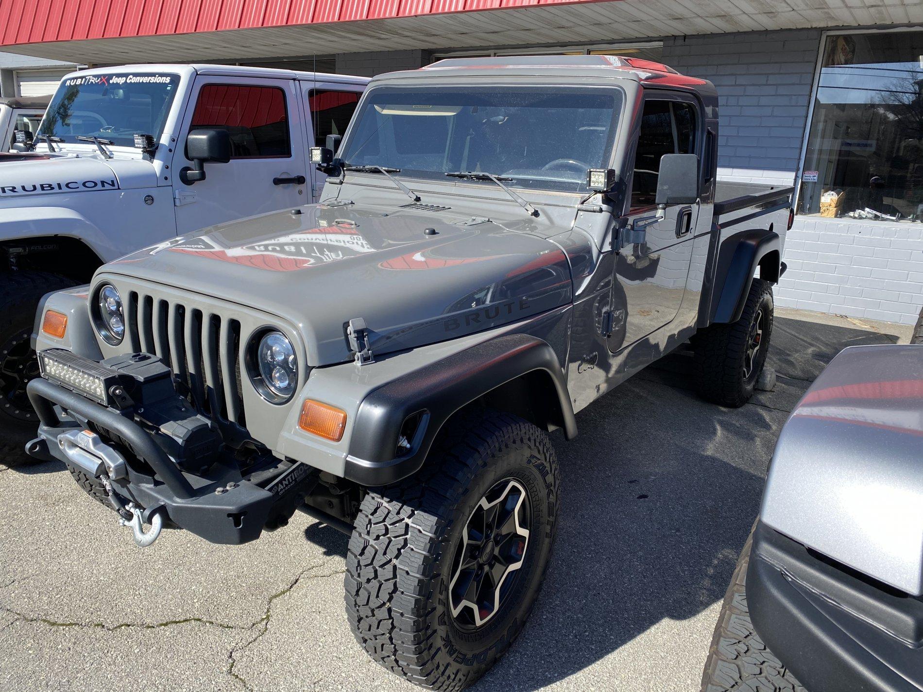 Jeep Gladiator Aftermarket Front Bumper and Winch ????s for a mall crawler 457C26E3-B6BE-41D5-BA9B-6335D7DB9B31