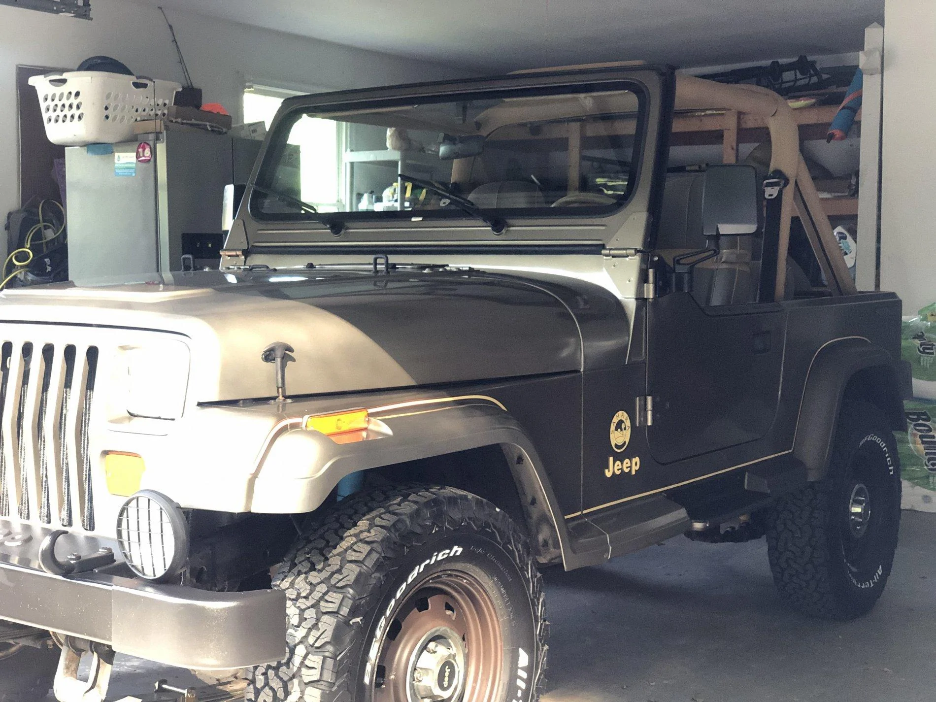 Jeep Gladiator 1988 Jeep YJ Sahara 34,000 OG miles 9723ECA8-D4D7-46EF-9851-9EE0FFE8E28E