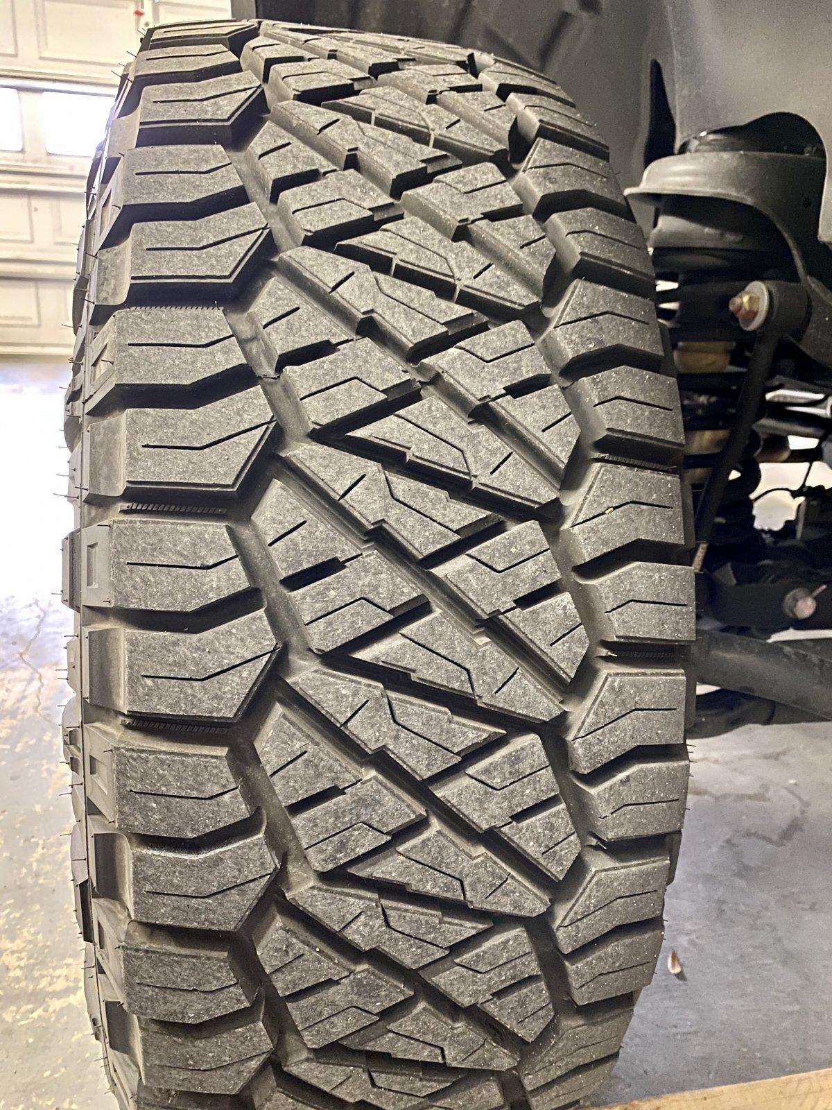 Jeep Gladiator WTS: 35x12.50r17 Nitto Ridge Grapplers (4) with Readylift SST Lift 2.5" IMG_2584