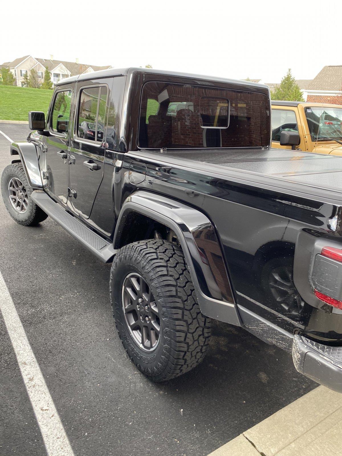 Jeep Gladiator 18" Tire Size Recommendation 35728B68-D868-4651-9A72-E62E6522A41F