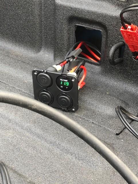 Jeep Gladiator No bed power? No problem! $9.99 do it yourself. Bed power volt dro
