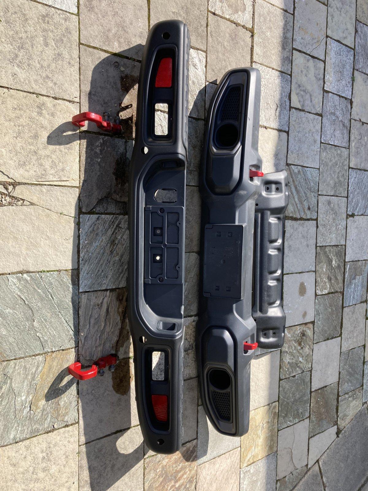 Jeep Gladiator FS /  Rear Bumpers / Gladiator only and red hooks 1