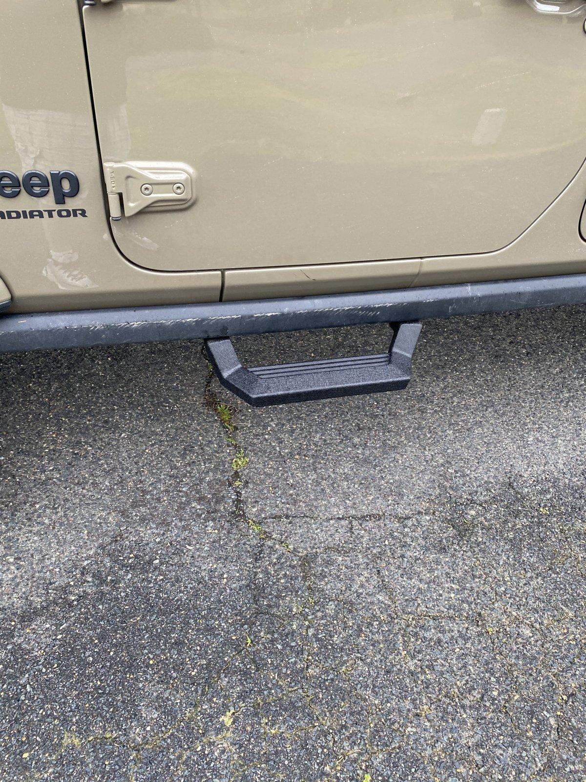Jeep Gladiator 4x steps for your rock rails $100.00 58FF42FF-EEAC-43D1-8CEC-EE65FDFC0092