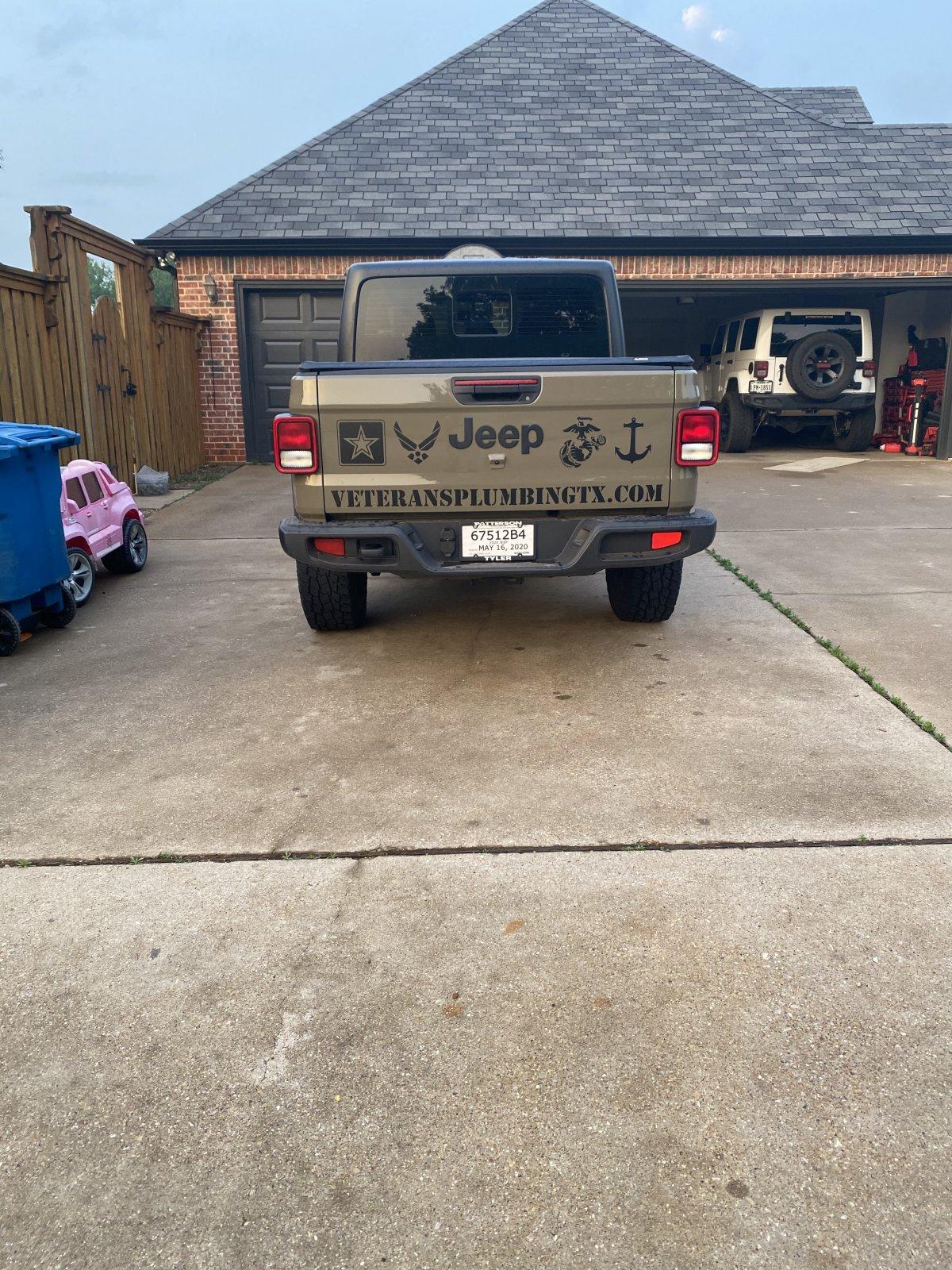 Jeep Gladiator Stickers and decal pics! 91AC9EDE-9EF7-4EC0-B00F-EB9D70ED1C2A