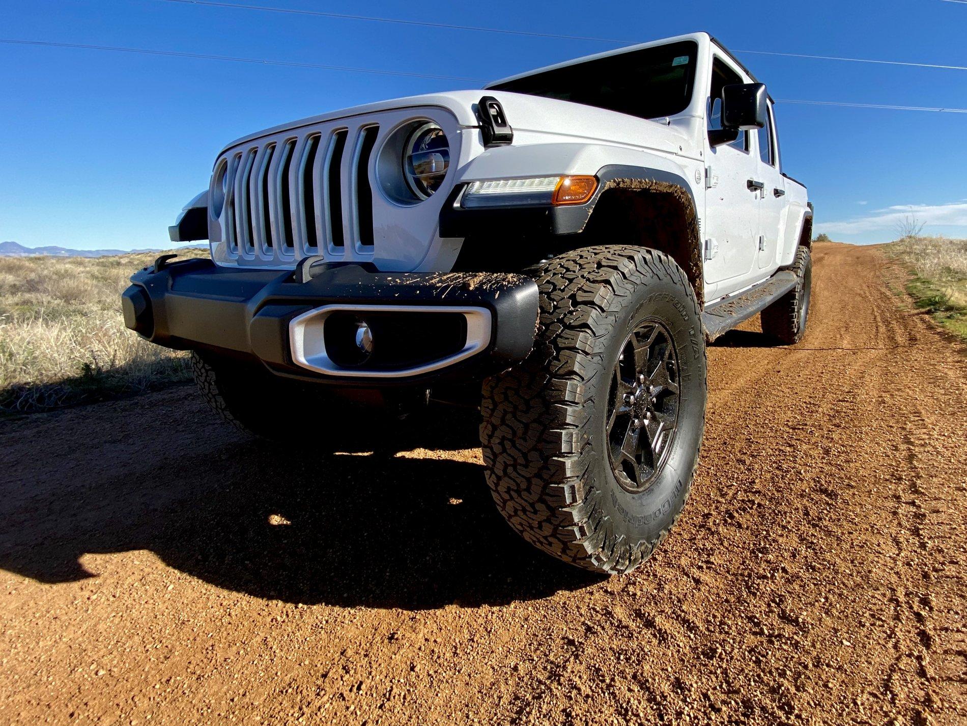 Jeep Gladiator Mopar Lift with Overland Wheels AF19DC11-821F-4E3F-A971-82BA9CCD864D