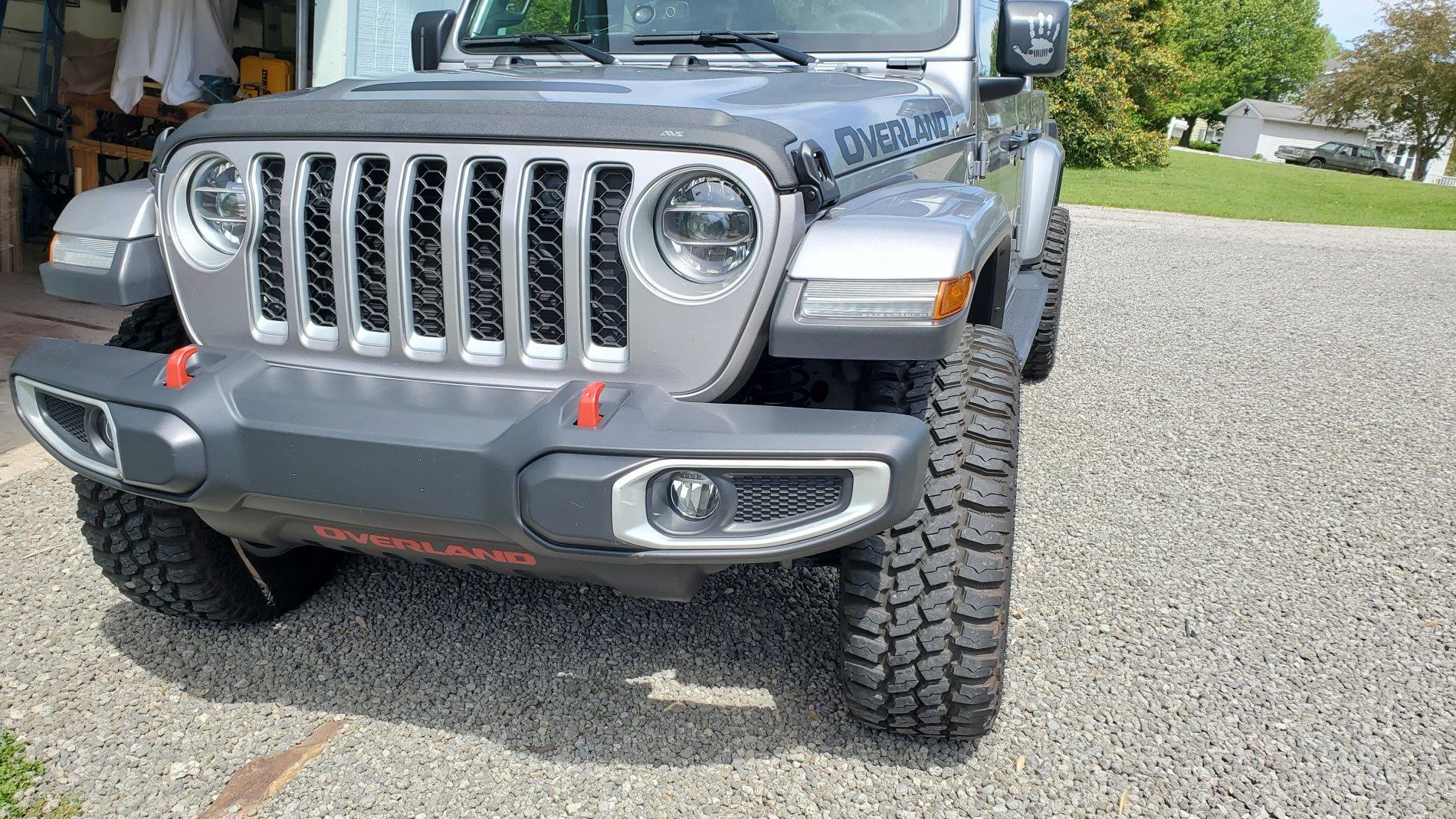 Jeep Gladiator Auto Ventshade Bug Guard Aeroskin II 20200427_143842