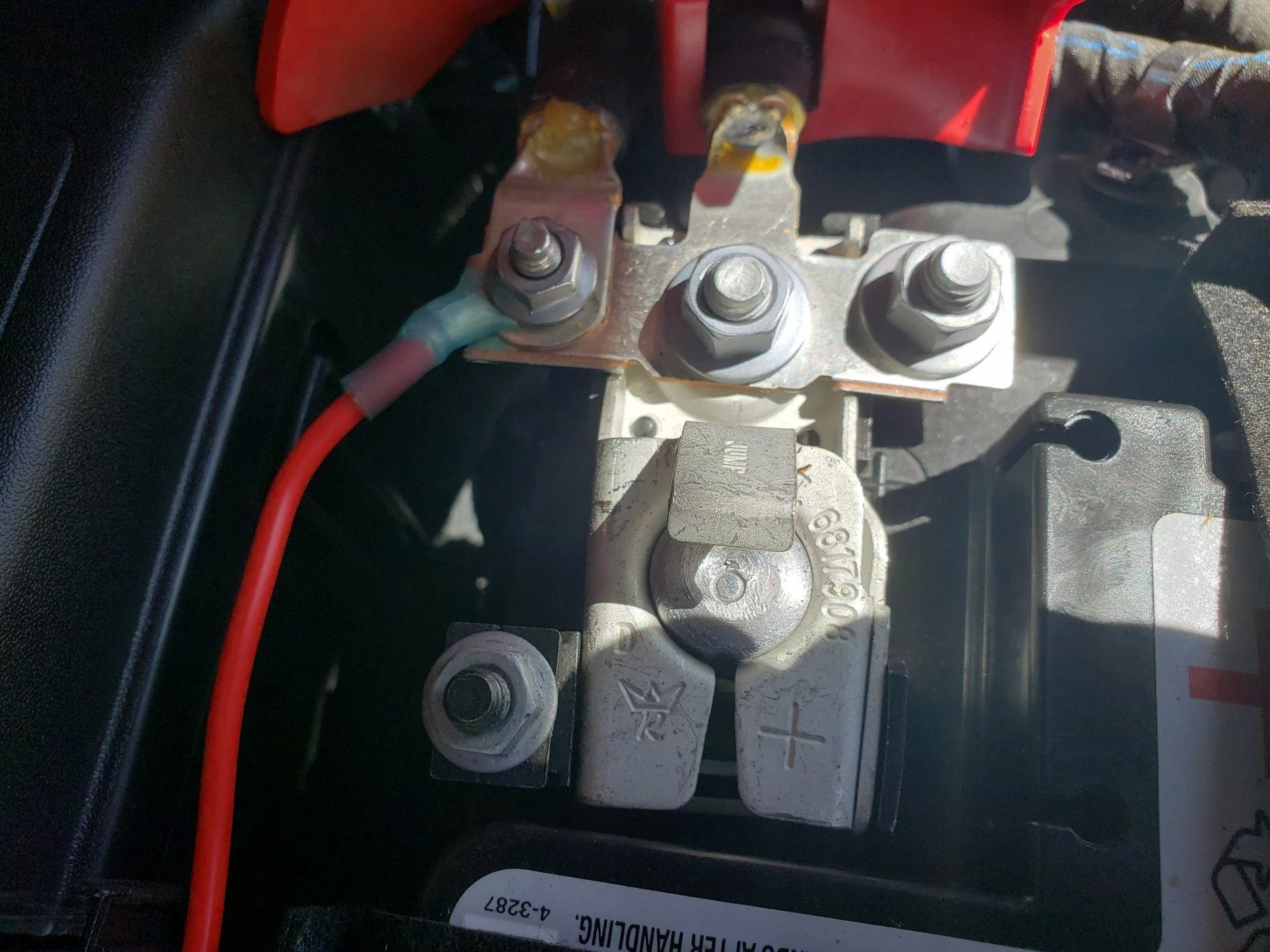 Jeep Gladiator No bed power? No problem! $9.99 do it yourself. 20200427_151634