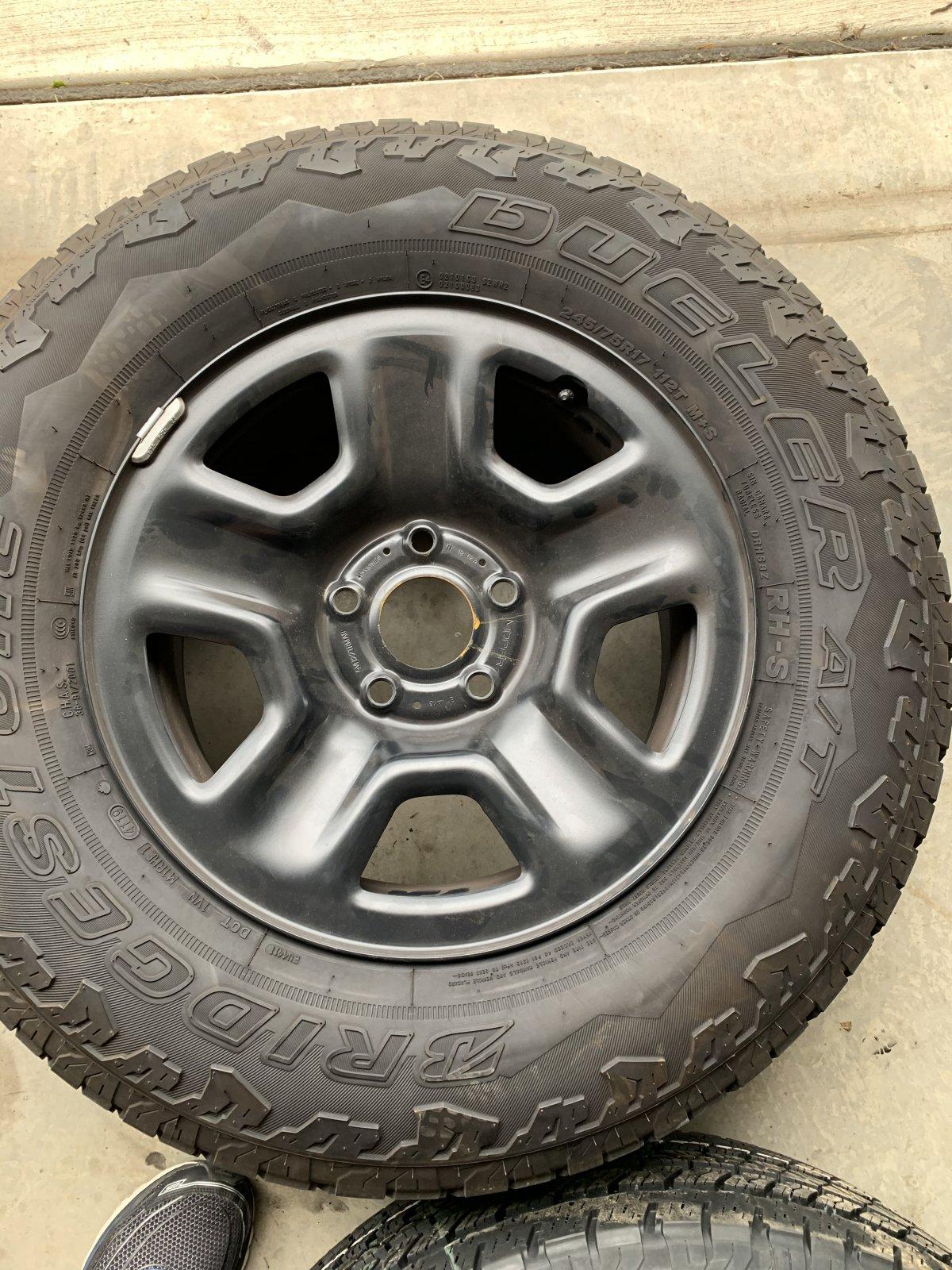 Jeep Gladiator Black sport take offs 7FAA65B3-A59F-478F-A611-75DF6340BD5D