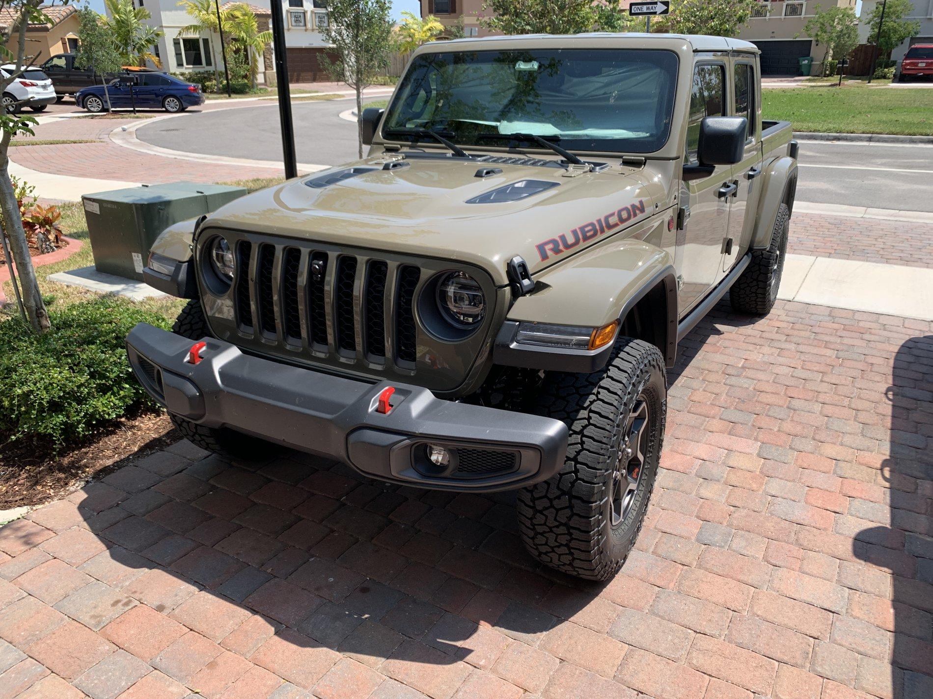 Jeep Gladiator GATOR Gladiator JT Club 797A045E-8871-4F76-A4B8-E27D10BFCC14
