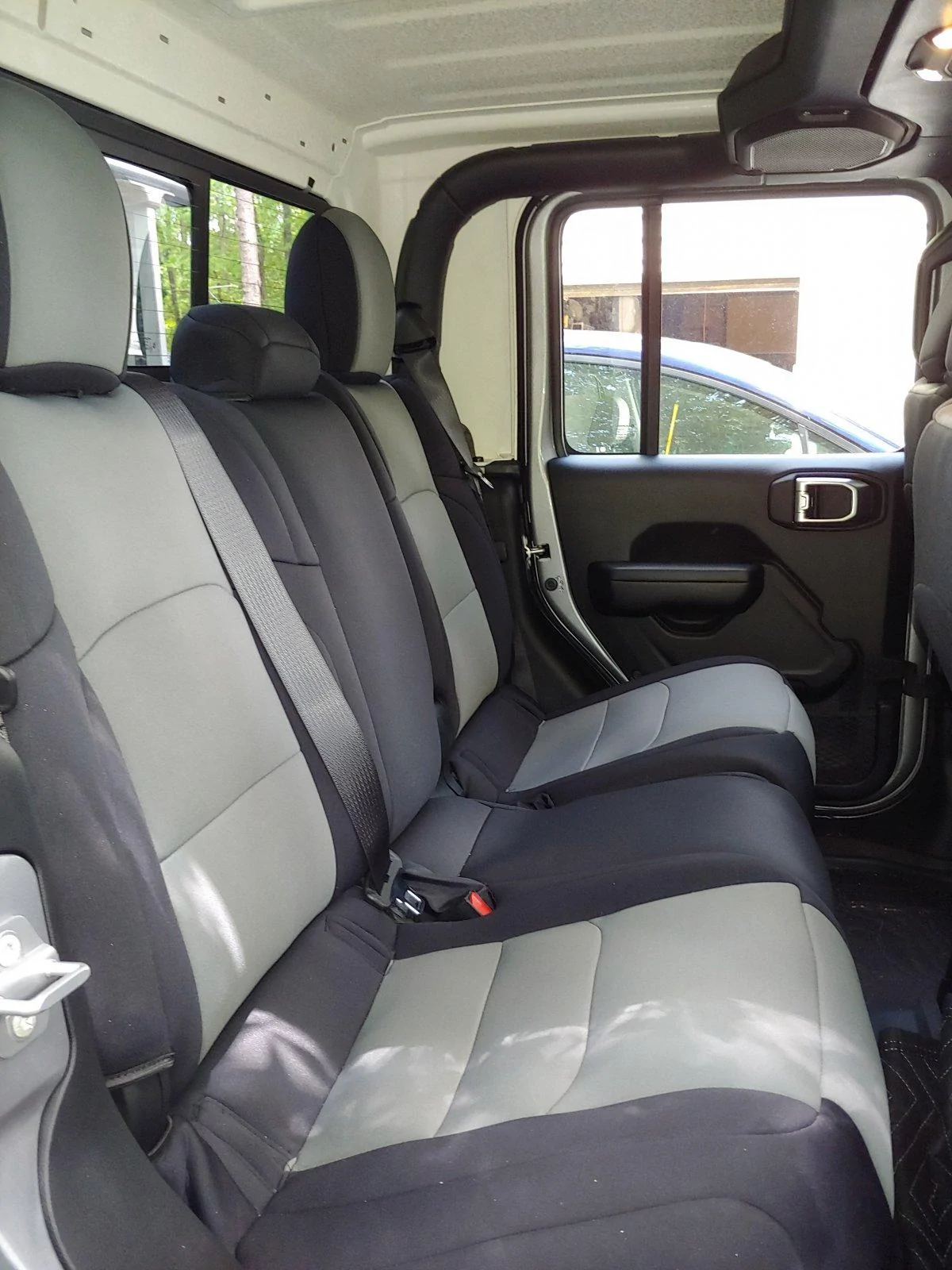 Jeep Gladiator Are seat covers worth it? Seatcover2