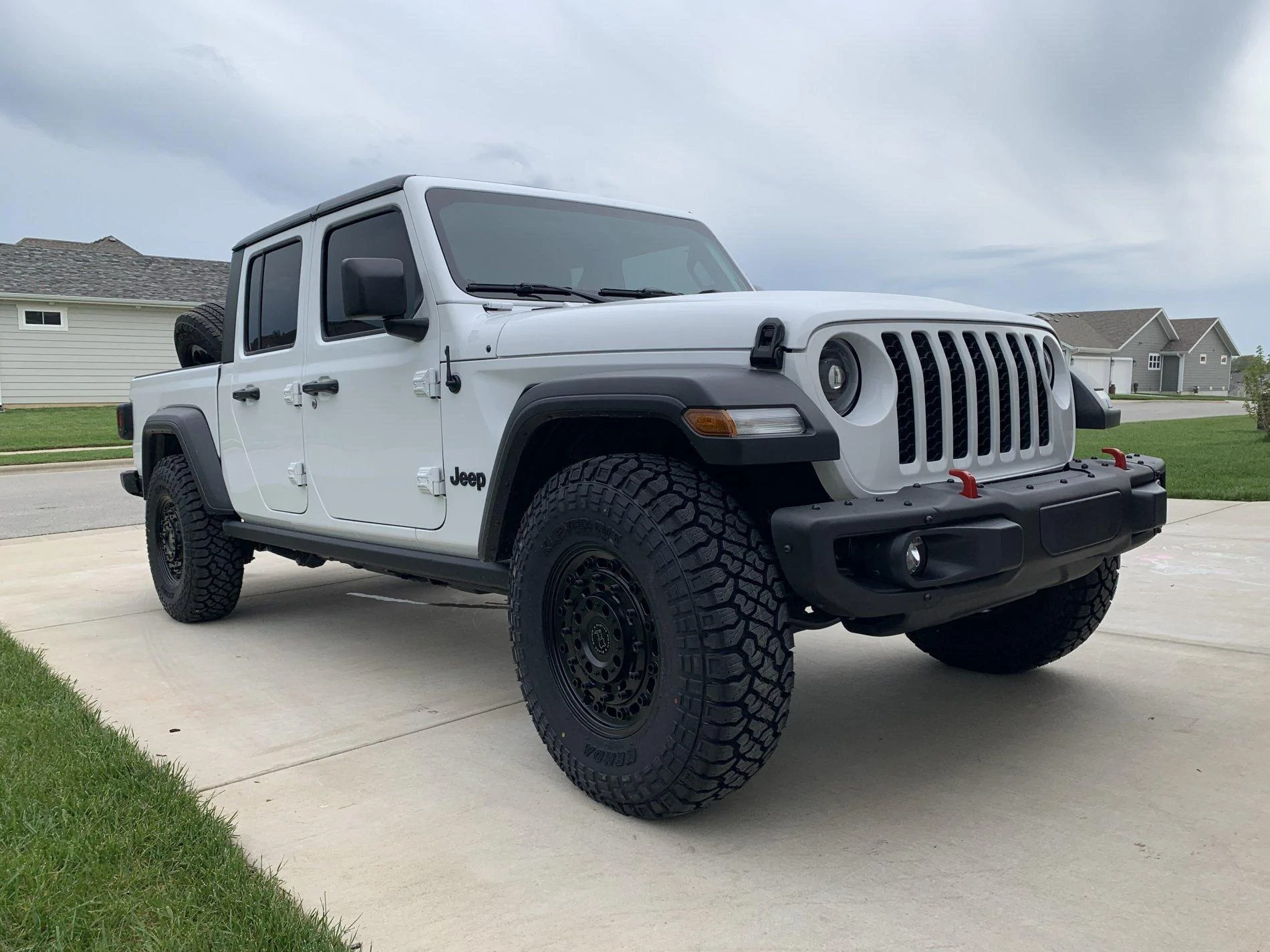 Jeep Gladiator Kenda Klever R/T KR601 35x10.50R17 F2AABABB-108C-4B8E-BD2D-BDD4C15EEFDE