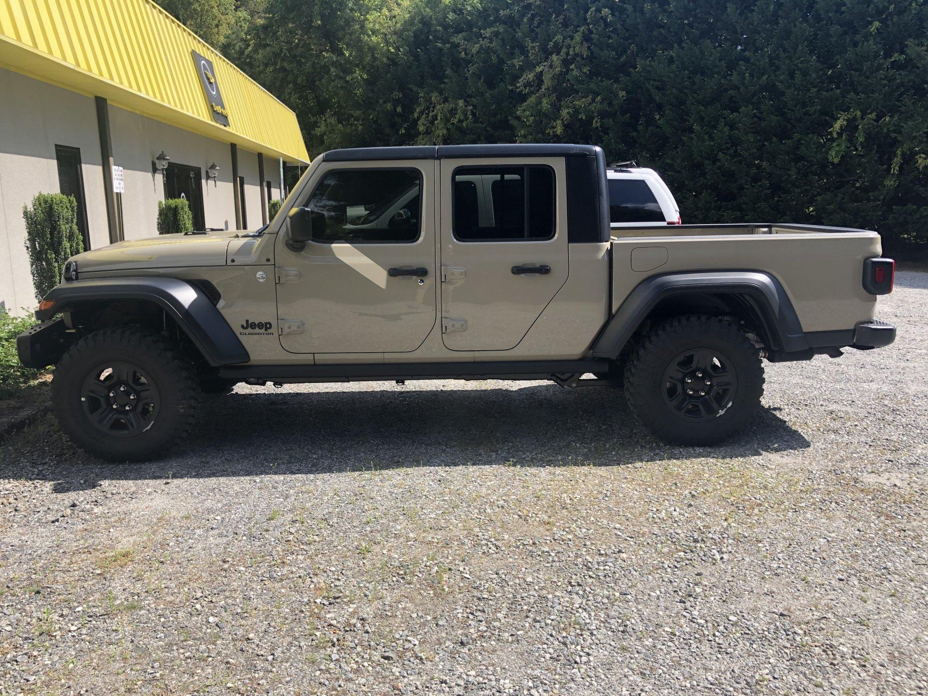 Jeep Gladiator GOBI Gladiator JT Club 8A01740C-7C1B-4C0F-9D0D-2C750B45E53C