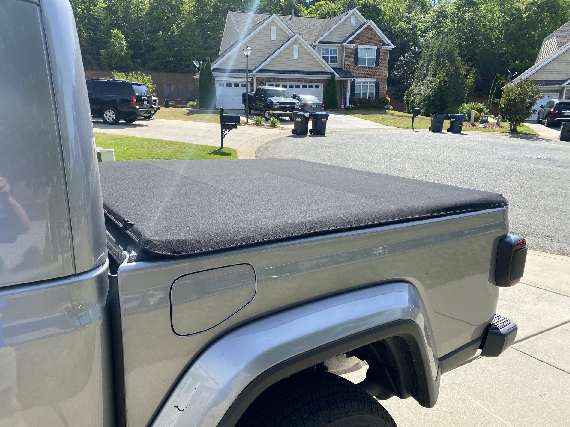 Jeep Gladiator OEM Soft Tonneau Cover A3B22225-6592-4923-833C-74B513BE4C82